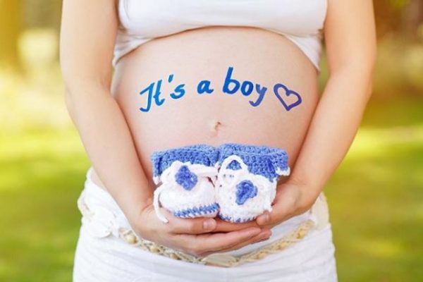 10 dấu hiệu mang thai con trai trong 3 tháng đầu